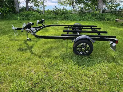 MOVE Trailer Barely used, only used for kayaks. Sealed bearings Message for more details.