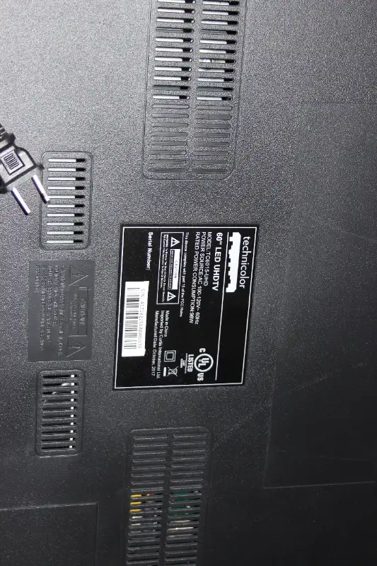 60 inch Technicolor RCA LED TV Needs Repair FSOT in TVs in City of Toronto - Image 2