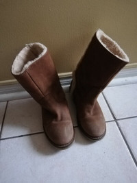 Zara Toddler Winter Leather Boots Size 13 in Great Condition