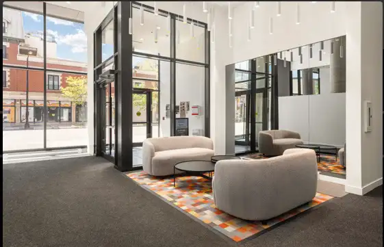 Studio lease transfer near Papineau Metro