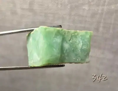 Spécimen de Chrysoprase naturelle brute 36.07ct Raw sample., View more