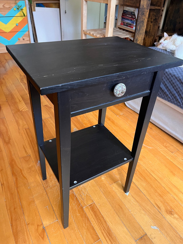 Night stand \ Accent table  dans Autre  à Ville de Montréal - Image 2