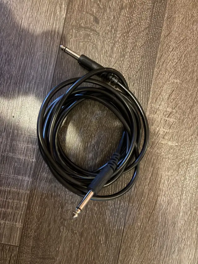 Starter Guitar setup in Guitars in Dartmouth - Image 5