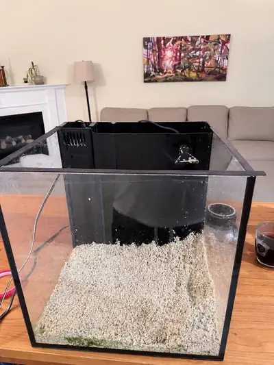Aquarium Setup – Tank, Stand & Equipment Included Selling an aquarium setup that’s ready for someone...