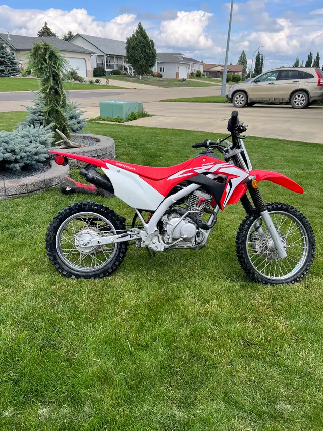 Honda crf 125 f 2021 in Dirt Bikes & Motocross in Edmonton - Image 2
