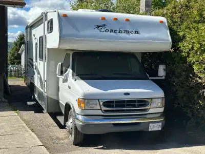 2002 Motorhome for sale in very good condition, lots of storage inside and outside. 31 ft with one b...
