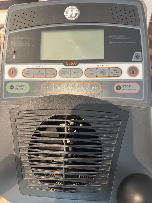 Eliptical trainer/machine elliptique in Exercise Equipment in Longueuil / South Shore - Image 4