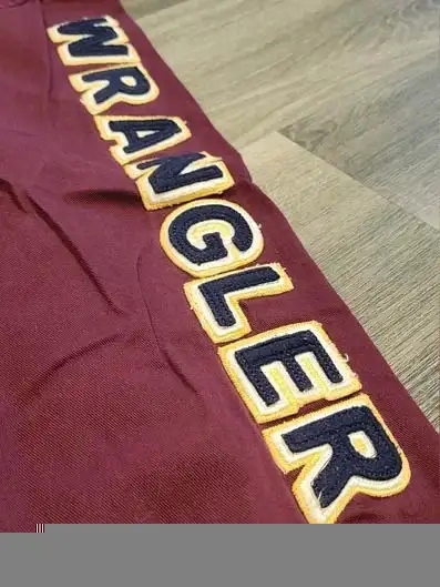 2000s Wrangler long-sleeve button up maroon red - Medium in Men's in Downtown-West End - Image 3