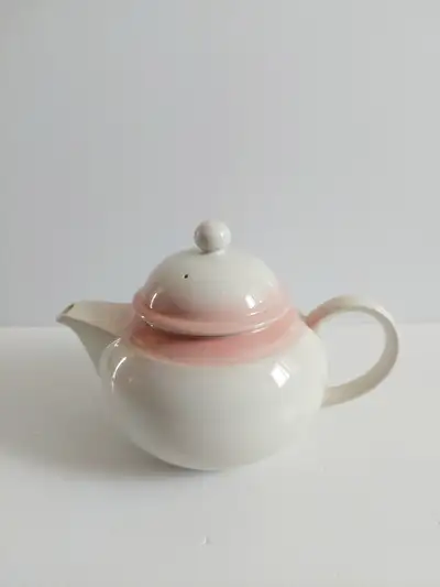 Vintage Noritake stoneware teapot Sunrise Glow, View more