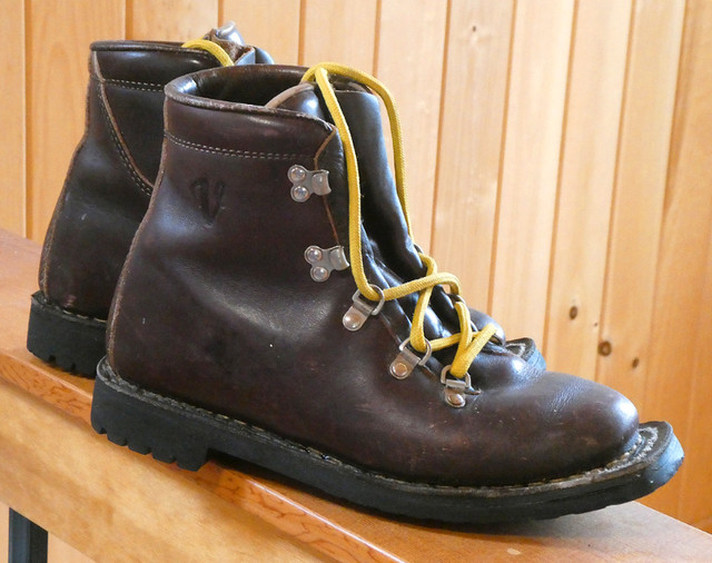 3 Pin (75mm) Leather Nordic Ski Boots in Ski in Whitehorse