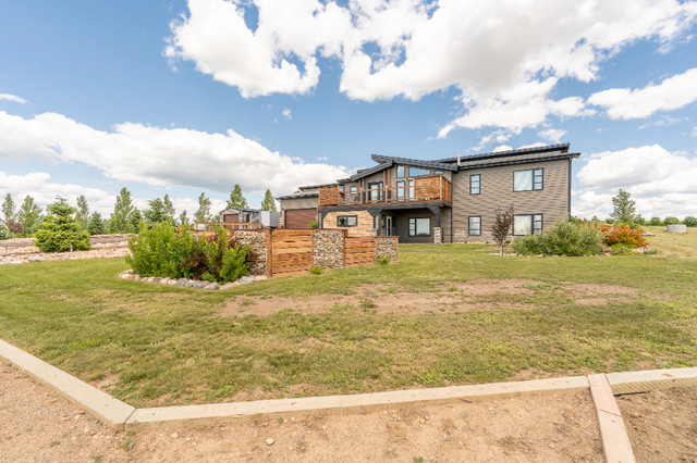 32nd Ave. - R.M. of Moose Jaw#161 in Houses for Sale in Moose Jaw