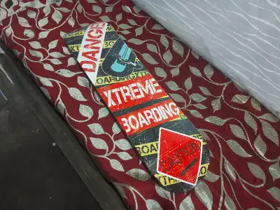 Skateboard wall art decor hanging danger xtreme boarding ------> located in Halton hills, Near Steel...