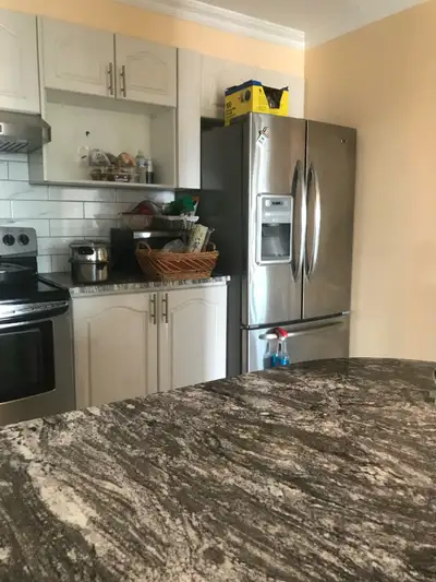 $1850  -  AWESOME 1 BEDROOM   -  &2150.00