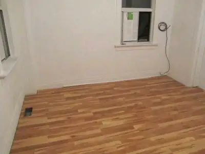 Bedroom for rent near Eglinton West Subway and Yorkdale Mall
