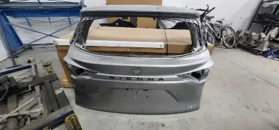 22-24 Toyota Sienna Tailgate Nothing wrong with it. Just has a minor scratch on the spoiler. Grey or...