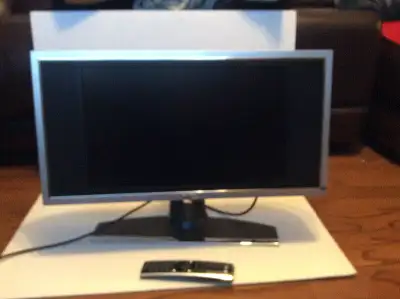 SUPER RARE DELL W1900 LCD STEREO MONITOR/TV, View more