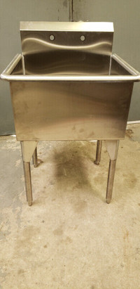 New Canadian Made Single Compartment Sink (Multiple avail)