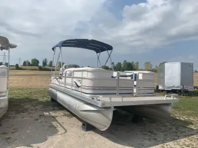2005 20′ Harris Cruiser 40 hp Mercury 4-Stroke $ 16,900 Solid boat front to back Video shows you eve...