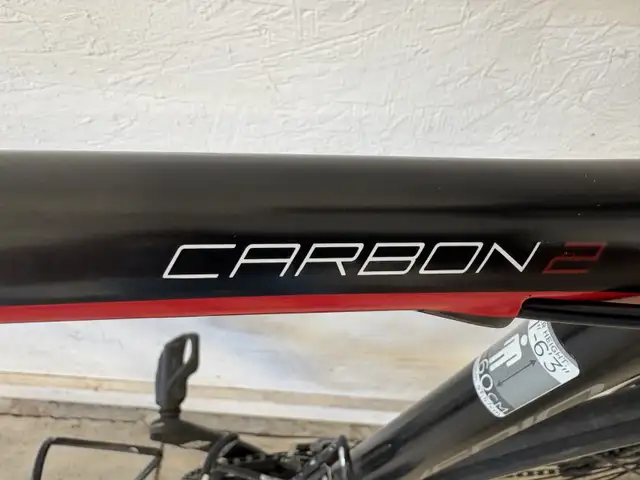 Raleigh Revenio Carbon2 - 60cm Road Bike in Road in Fredericton - Image 3