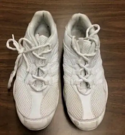 Girls Cheer Shoes - Kicks White Size 9, View more