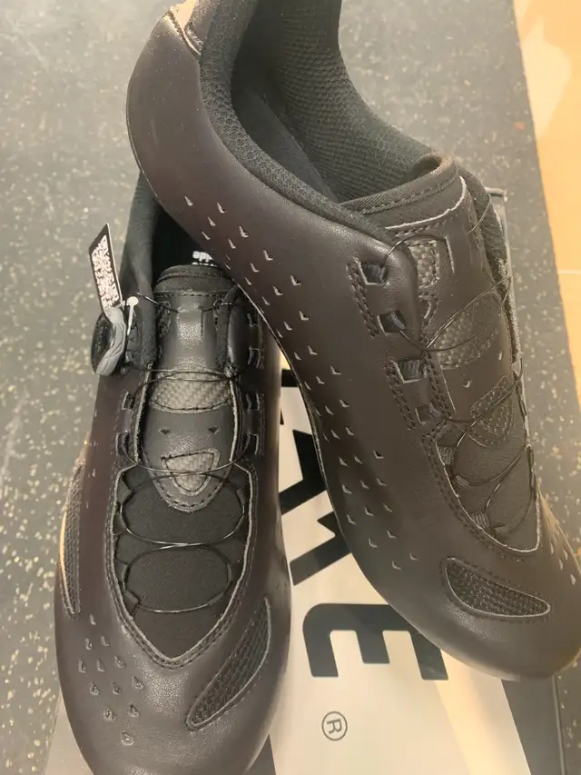 Lake Cycling CX219-X SIZE 46  BLACK in Other in Mississauga / Peel Region - Image 2