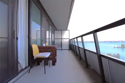 Fully furnished unobstructed lake view waterfront 2bedroom condo