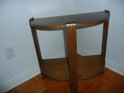 Table vintage en demie-lune, petite, View more