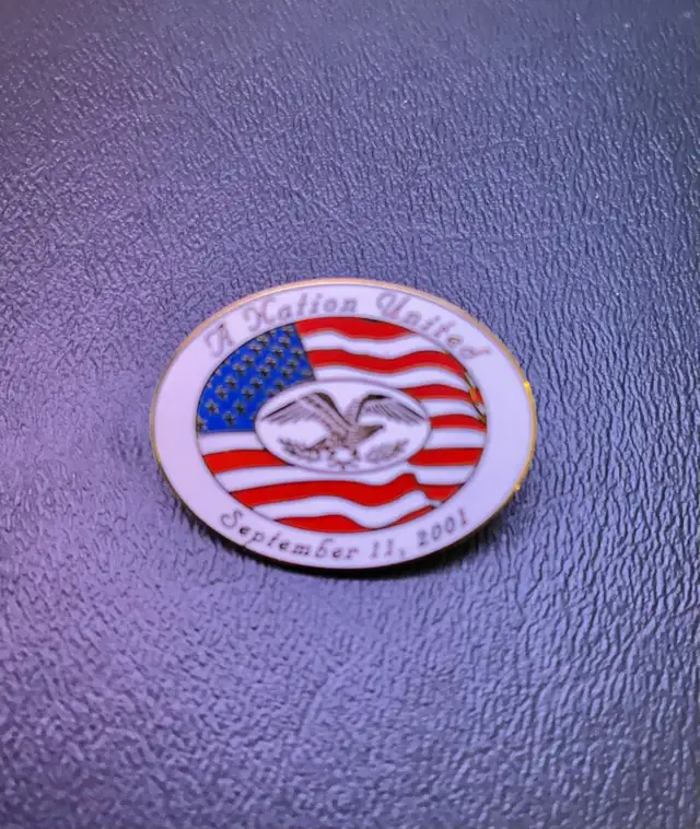 VINTAGE A NATION UNITED September 11, 2001 ENAMEL LAPEL PIN in Arts & Collectibles in City of Toronto - Image 3