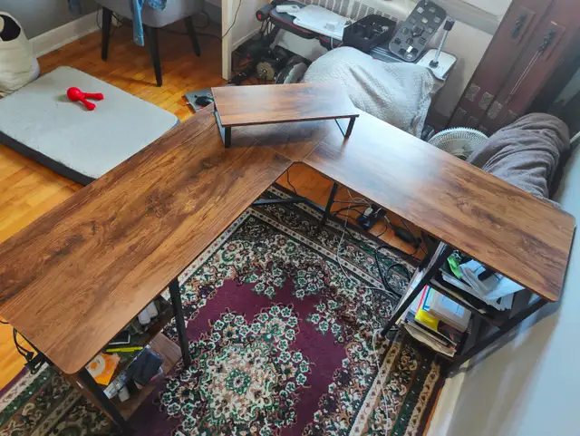 L-shaped Wood Desk - Perfect for School or Home Office in Desks in Ottawa - Image 3