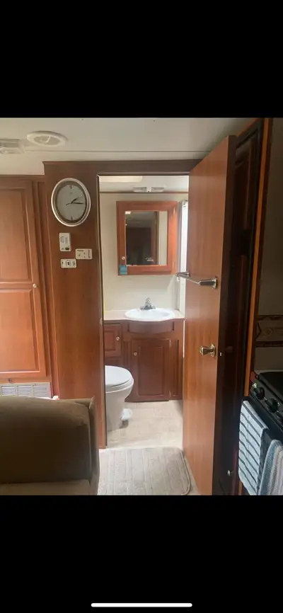 Great camper everything in great running order absolutely no issues , 2nd owner, was always parked i...