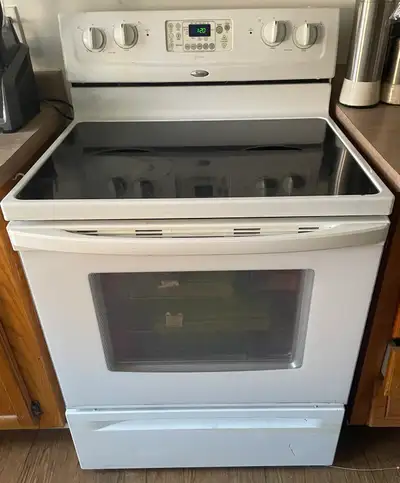 Whirlpool AccuBake Electric Stove – Working Perfectly, View more