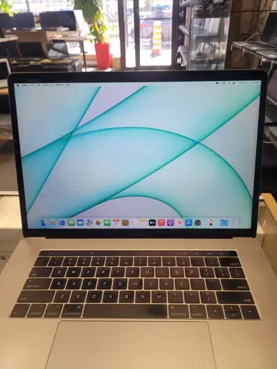 Apple MacBook Pro 15 Inch I7 16 Gb 512 Gb Touchbar, View more