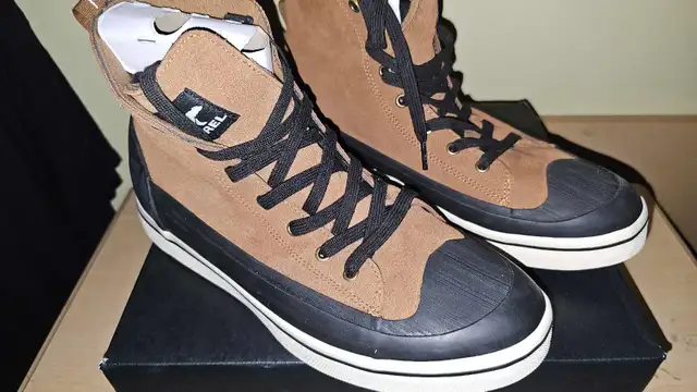 SOREL CHEYANNE METRO II SNEAKER WATERPROOF Boot in Men's Shoes in Oakville / Halton Region - Image 2