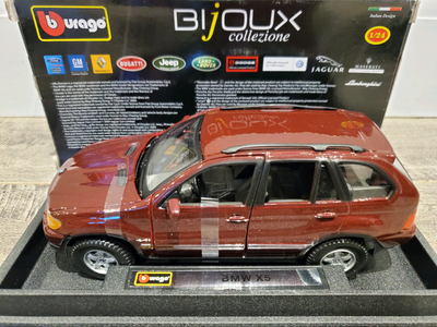 BNIB #18-22000 1:24 Diecast Burago BMW X5 4.4L Sport Utility SUV Burgandy