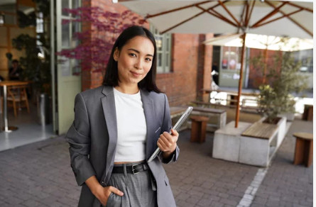 Business Development Manager in Office Manager & Receptionist in Mississauga / Peel Region - Image 2