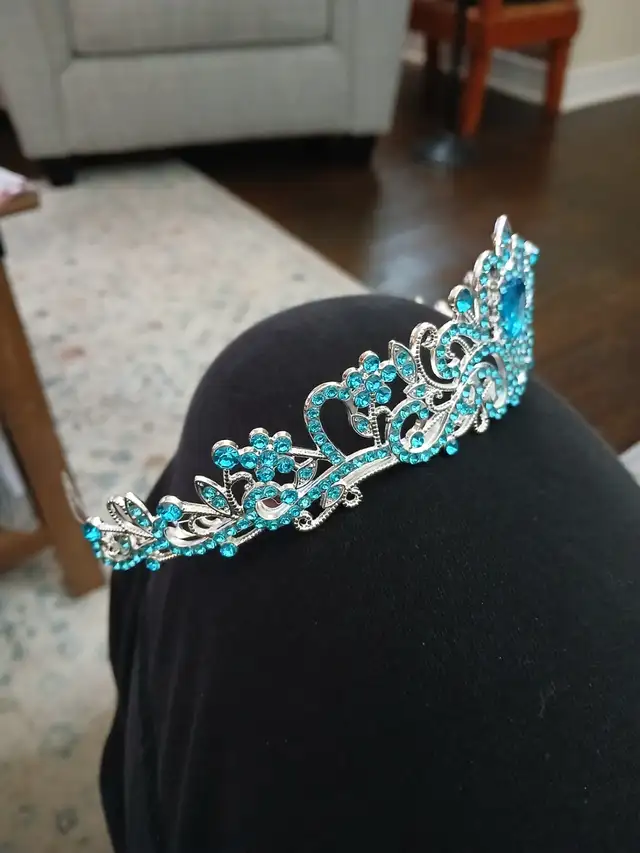 FREE  Crown/table cloth for Baby boy shower