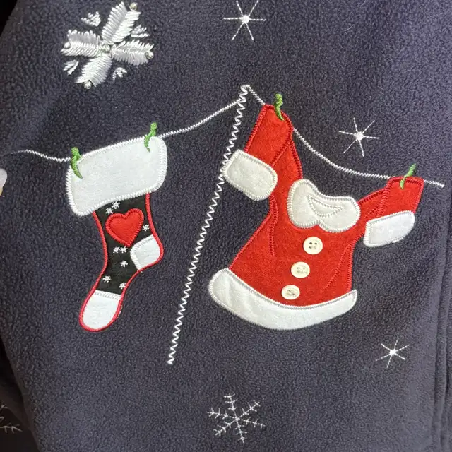 Denver Hayes Ugly Christmas Sweater Fleece Cardigan Size XL in Women's - Tops & Outerwear in Winnipeg - Image 4