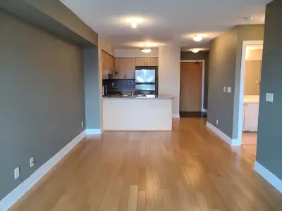 FOR LEASE: 1 BED + DEN, 1 BATH UNIONVILLE CONDO