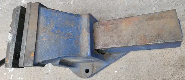 Vintage Record No. 6 Vise - Made in England in Hand Tools in City of Toronto - Image 3