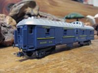 LIMA HO model train 309301 baggage car
