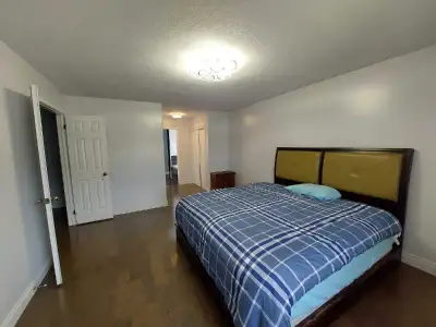 Master bedroom with ensuite bathroom for rent. $1000 for a single person or $1150 for a couple. Util...