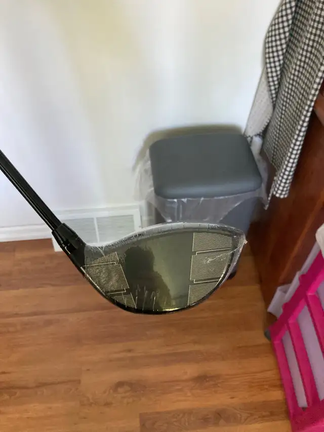 Wilson carbon dynapower LH driver brand new in Golf in Dartmouth - Image 4