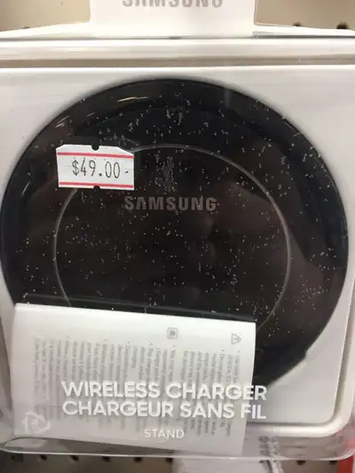 Qi STANDARD WIRELESS CHARGING PADS FOR SALE. COMPATIBLE WITH ALL Qi SUPPORTED DEVICES INCLUDING IPHO...