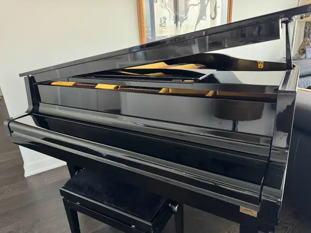 Yamaha GH1 Baby Grand Piano – Excellent Condition in Pianos & Keyboards in City of Montréal - Image 4