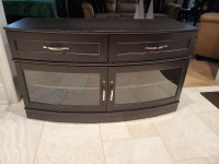 Top Quality Entertainment Unit -  Like New!