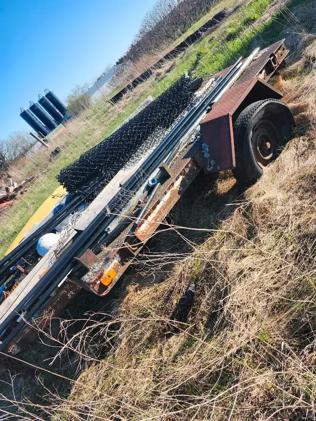 Flat Bed Trailer in Heavy Equipment Parts & Accessories in Pembroke - Image 3