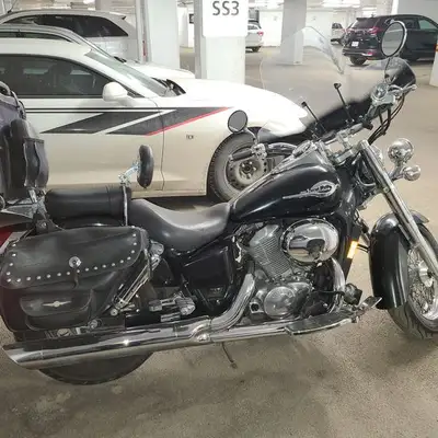 750cc, légère, basse, silencieuse, mécanique A1, bas KM, Sprokets et chaine d'autoroute autolubrifia...
