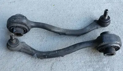 Set of used Left and Right Front Lower Control Arms – 204 330 19 11 / 204 330 20 11 Brand: Lemfoerde...