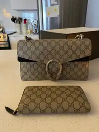 GUCCI PURSE AND WALLET