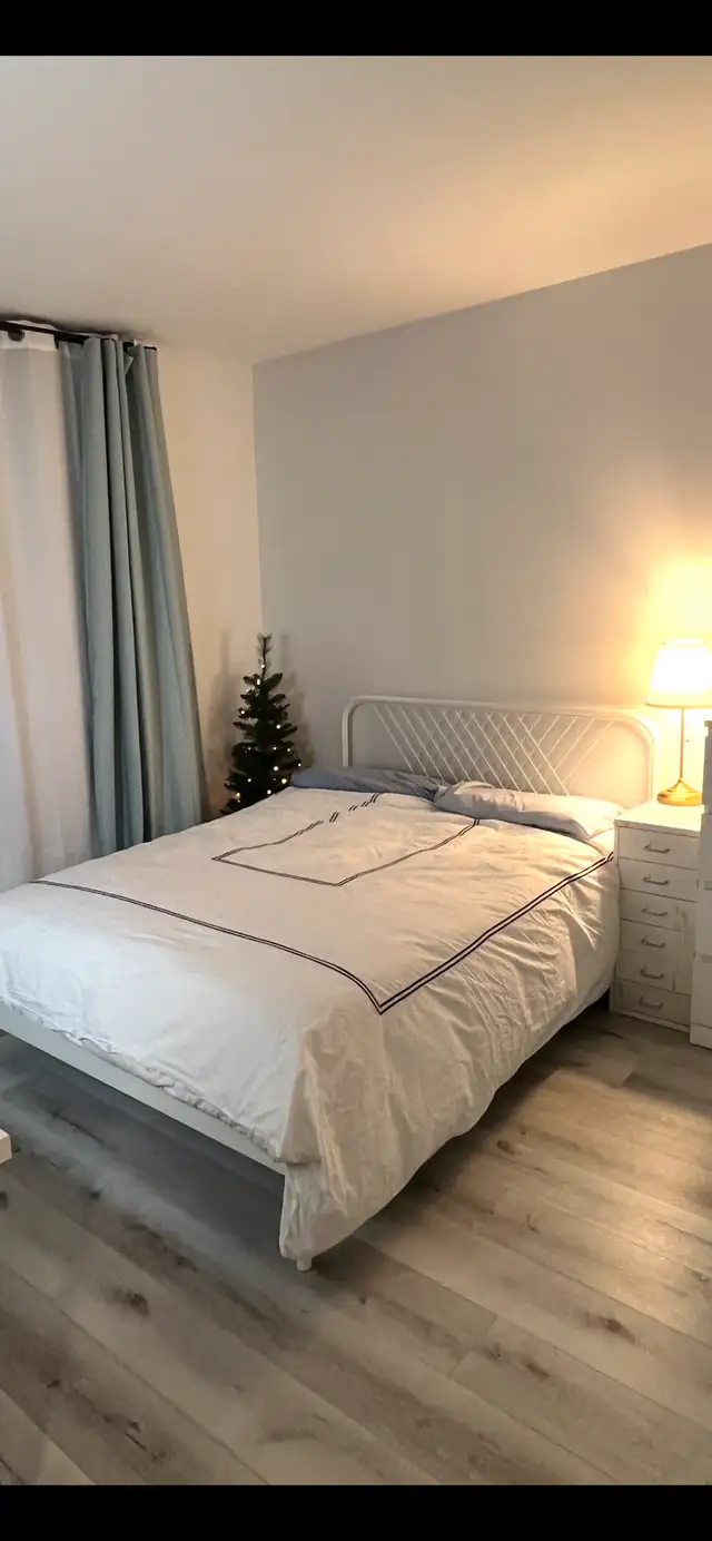 CLEAN ikea double bed! 628637389699871225